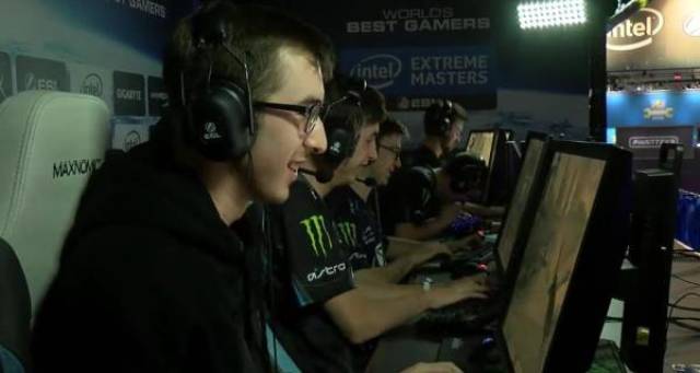 的季后赛与 的季后赛与